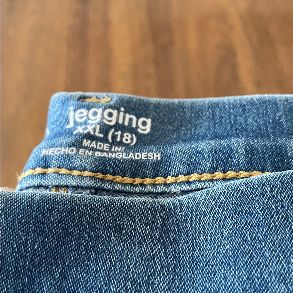 Stack of girls  Jeans and Jeggings in Blue and Tan 3 new pair on top - Picture 2 of 3